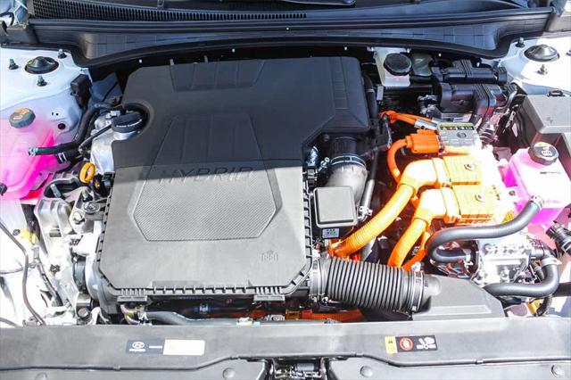 2025 Hyundai Elantra Blue 13