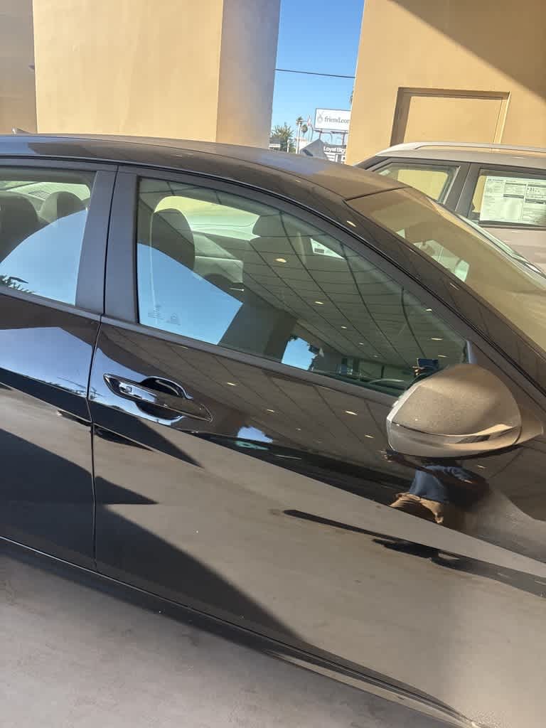 Thumbnail: 2022 Hyundai Elantra - 16