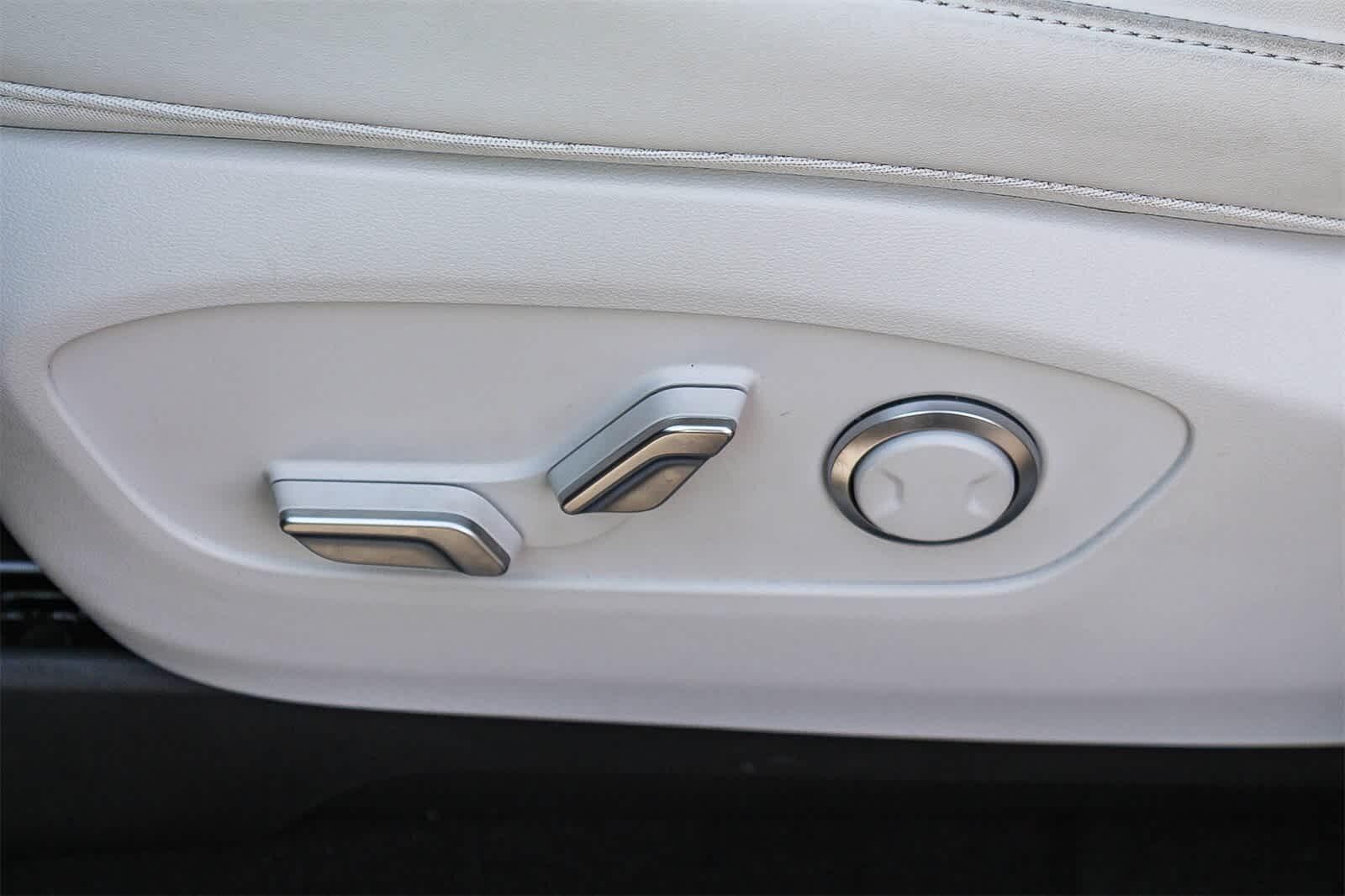 Thumbnail: 2026 Hyundai Ioniq - 28