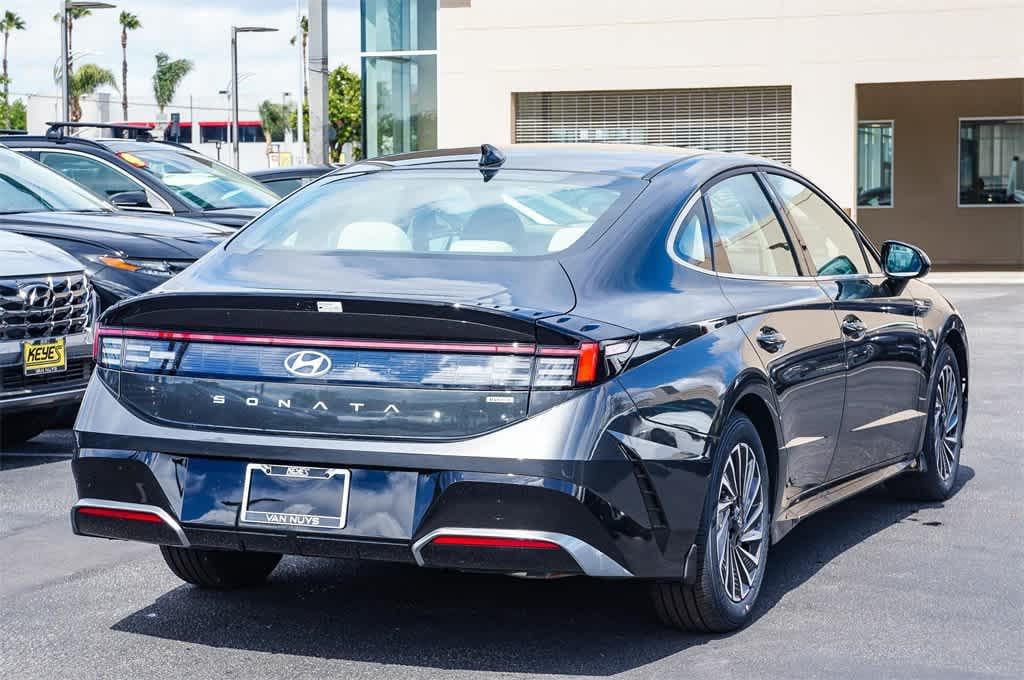 Thumbnail: 2025 Hyundai Sonata - 4