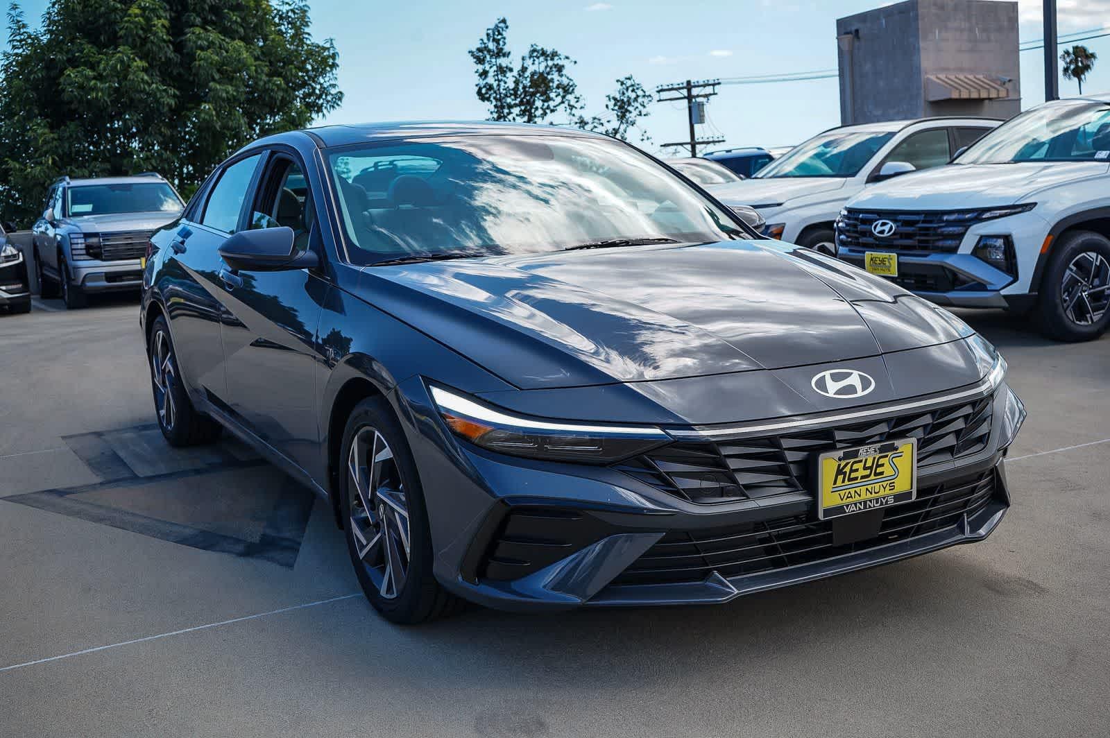 Thumbnail: 2026 Hyundai Elantra - 3