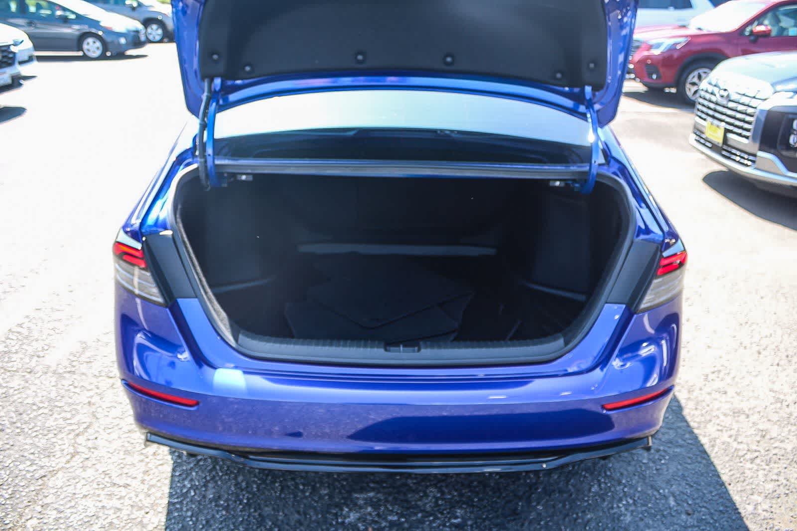 Thumbnail: 2023 Honda Accord - 38