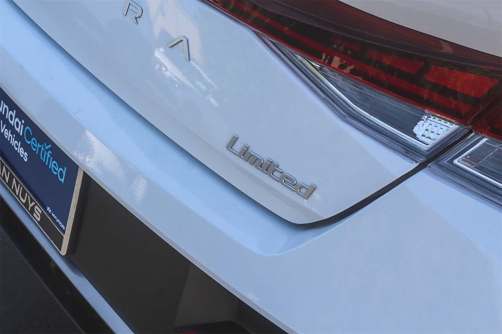 Thumbnail: 2025 Hyundai Elantra - 11