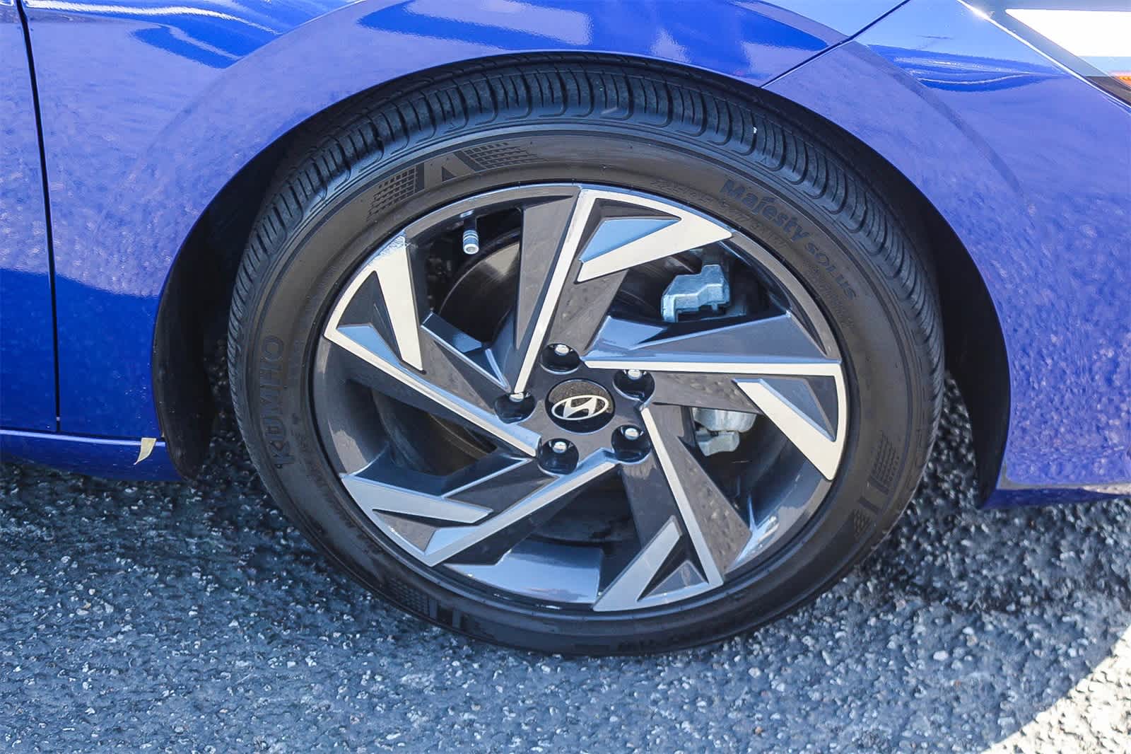 Thumbnail: 2025 Hyundai Elantra - 12