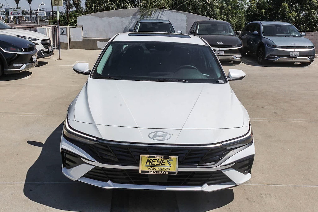 New 2026 Hyundai Elantra Limited Sedan