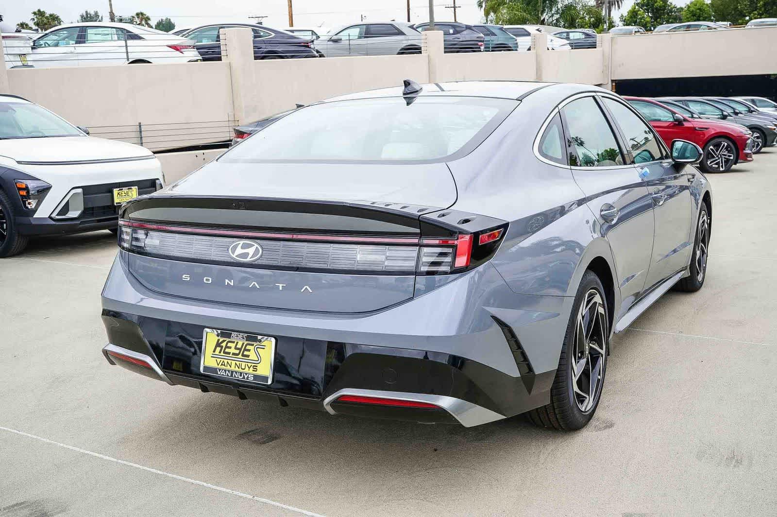 Thumbnail: 2026 Hyundai Sonata - 4