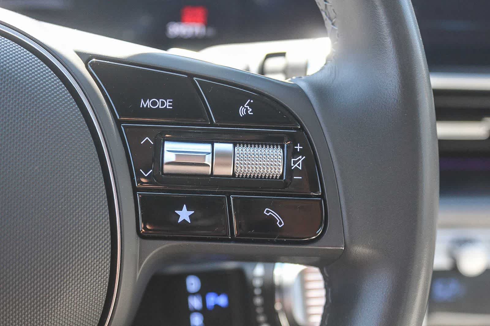 Thumbnail: 2023 Hyundai Ioniq 6 - 31