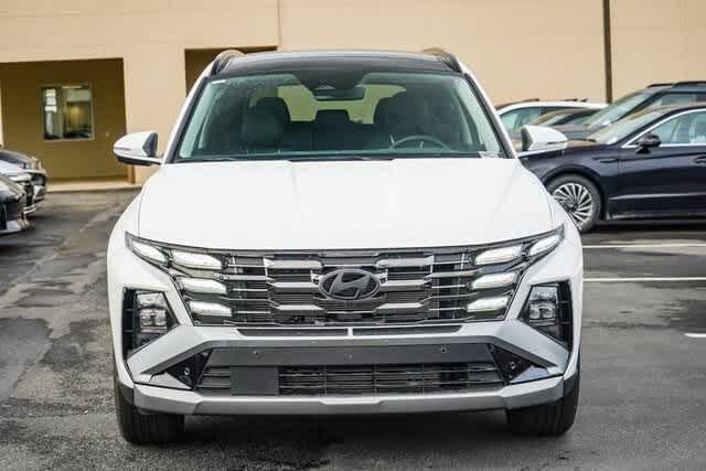 2025 Hyundai Tucson Limited photo 2