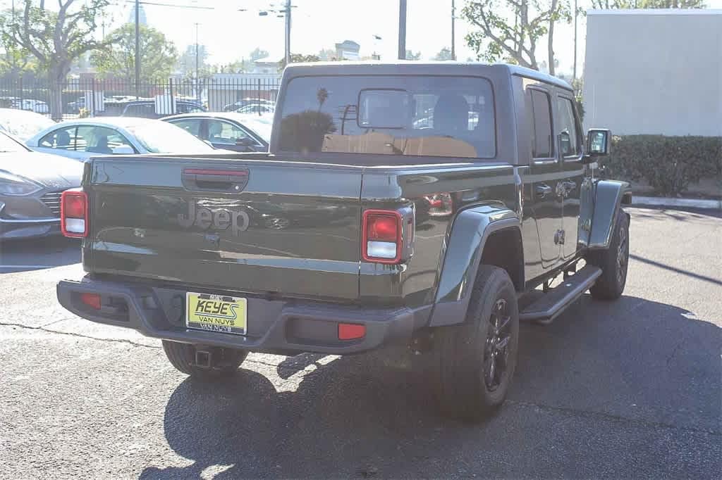 Used 2022 Jeep Gladiator Sport Truck Crew Cab
