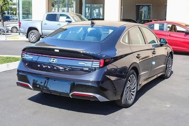 Thumbnail: 2025 Hyundai Sonata - 4
