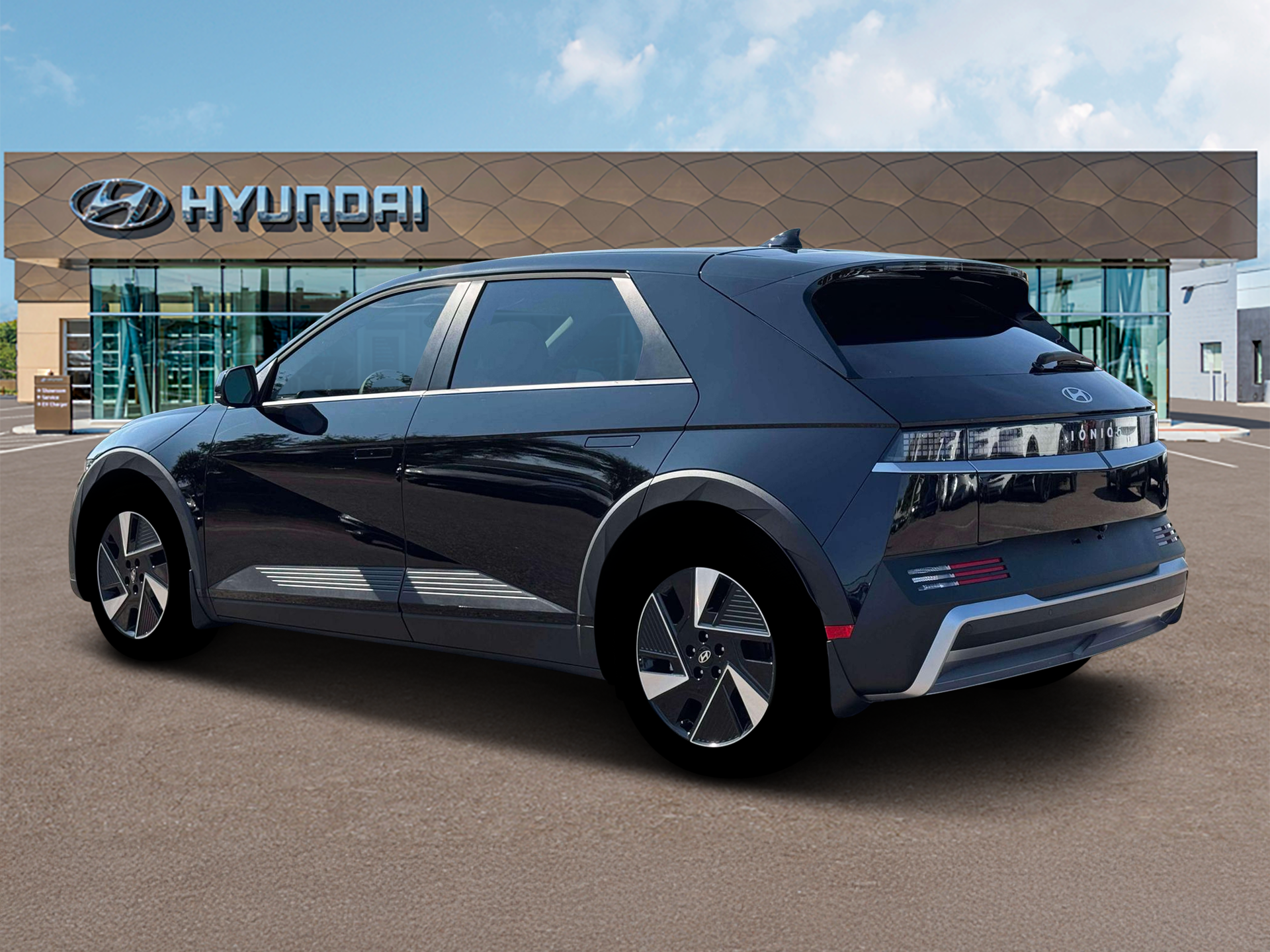 Thumbnail: 2026 Hyundai Ioniq 5 - 4