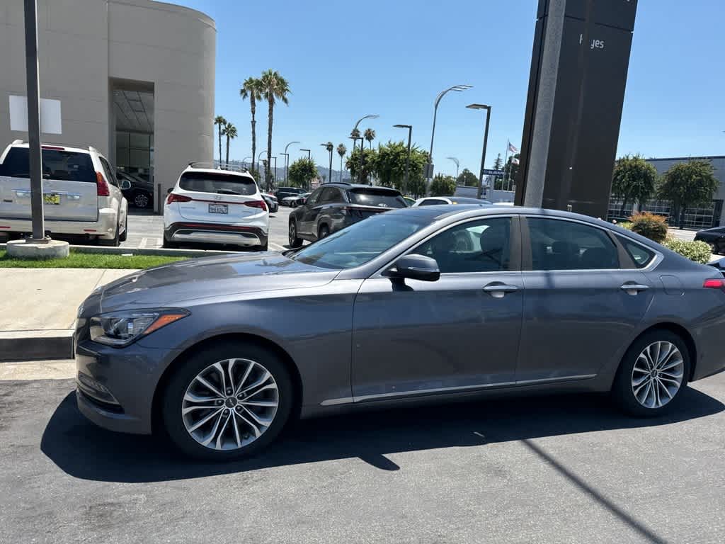 Thumbnail: 2017 Genesis G80 - 10