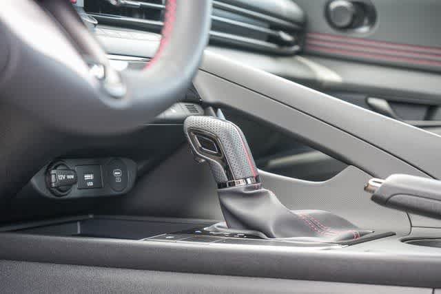 Thumbnail: 2025 Hyundai Elantra - 32