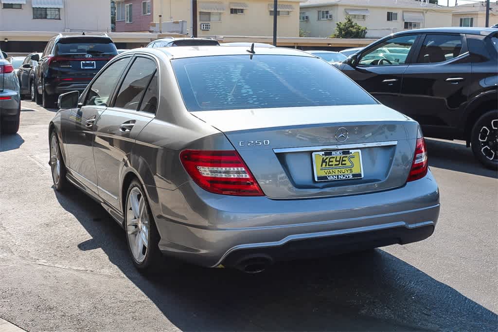 Thumbnail: 2013 Mercedes-Benz C-Class - 6