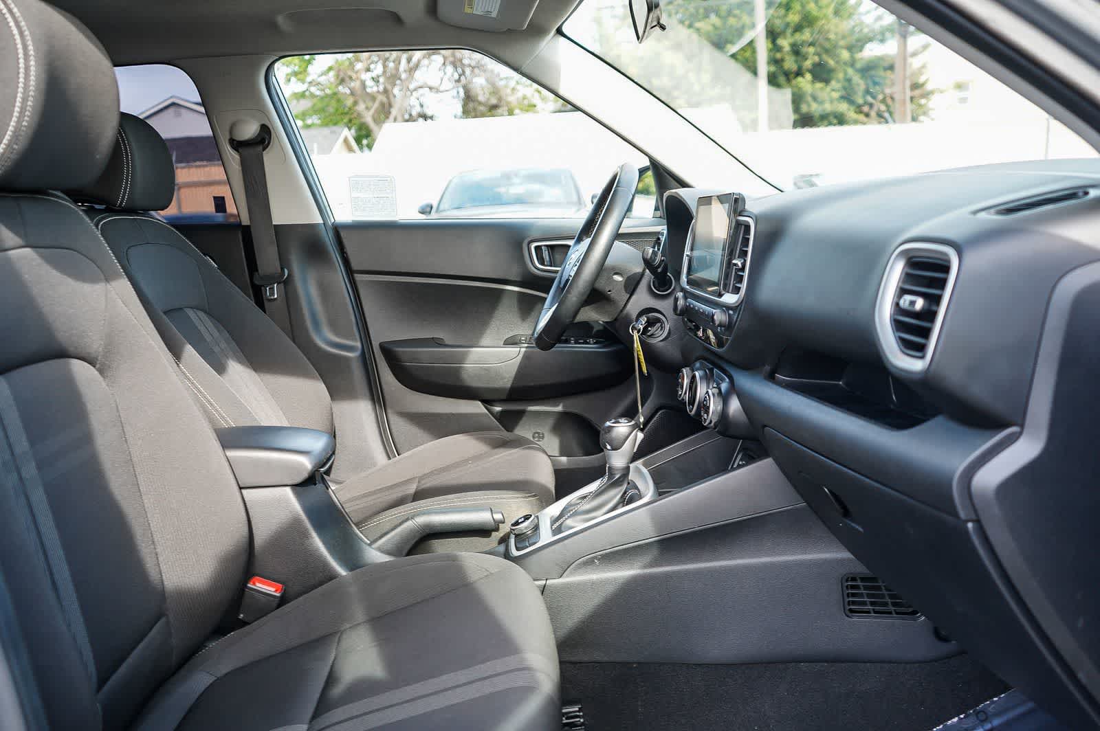 Thumbnail: 2022 Hyundai Venue - 19