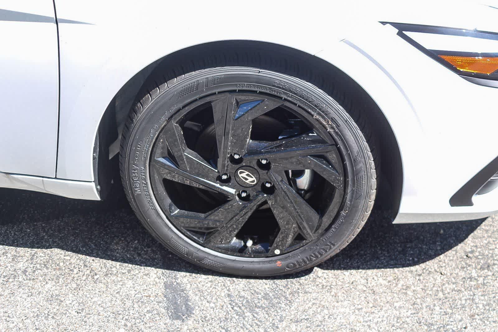 Thumbnail: 2026 Hyundai Elantra - 12