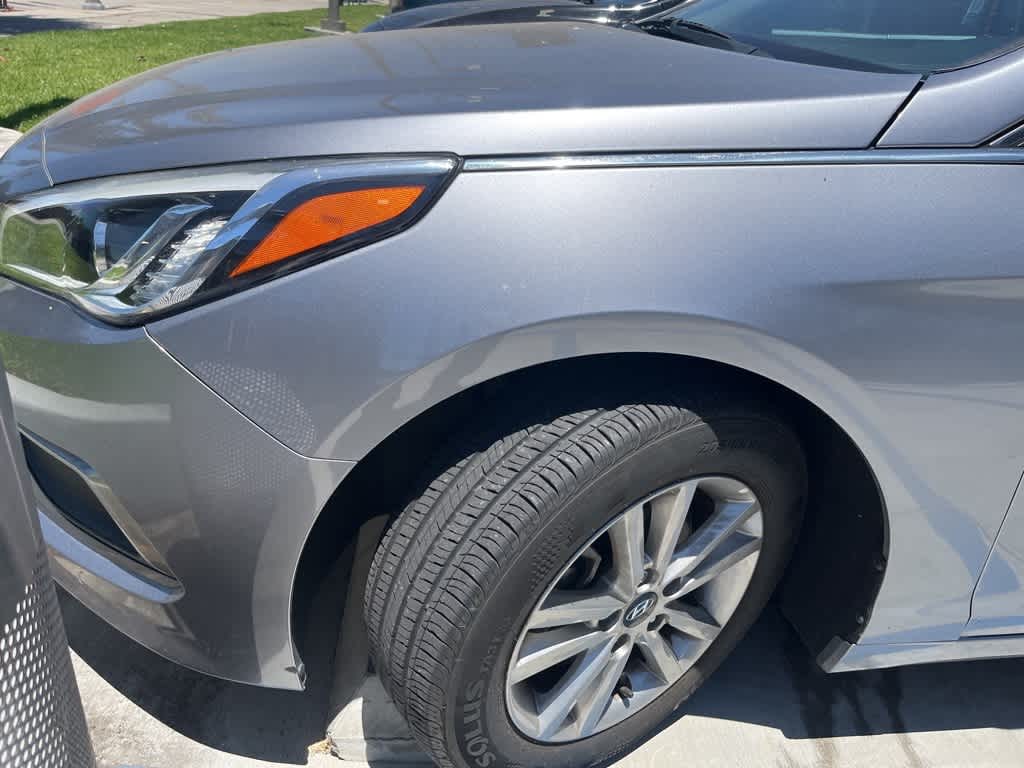 Thumbnail: 2016 Hyundai Sonata - 2