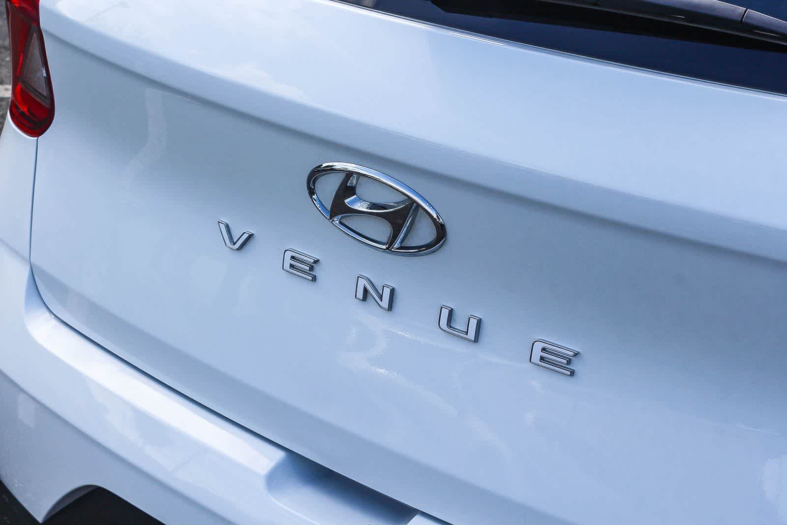 Thumbnail: 2020 Hyundai Venue - 9