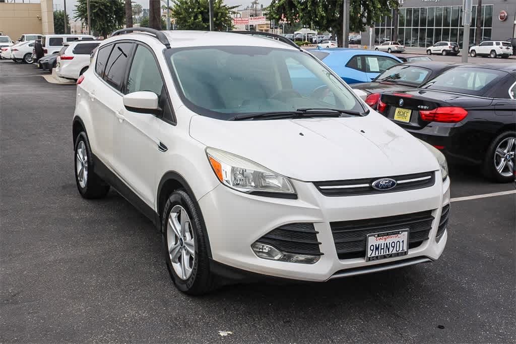 Thumbnail: 2014 Ford Escape - 3