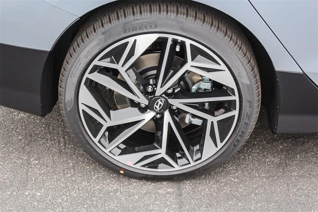 Thumbnail: 2025 Hyundai Ioniq 6 - 8