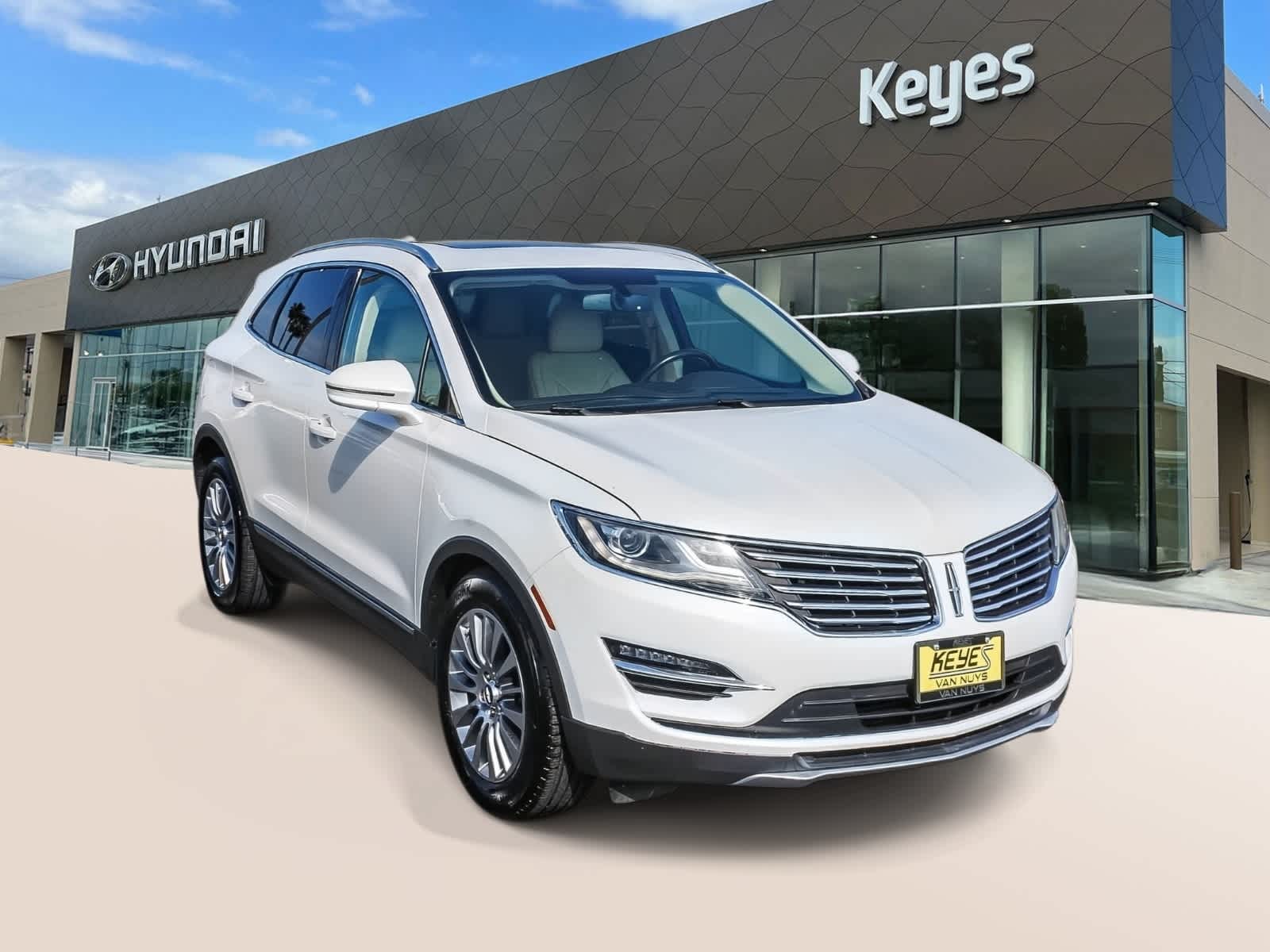 Thumbnail: 2015 Lincoln MKC - 3