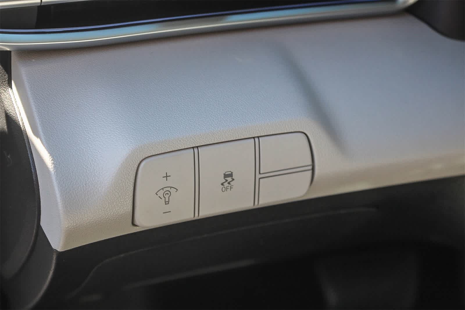 Thumbnail: 2025 Hyundai Elantra - 29