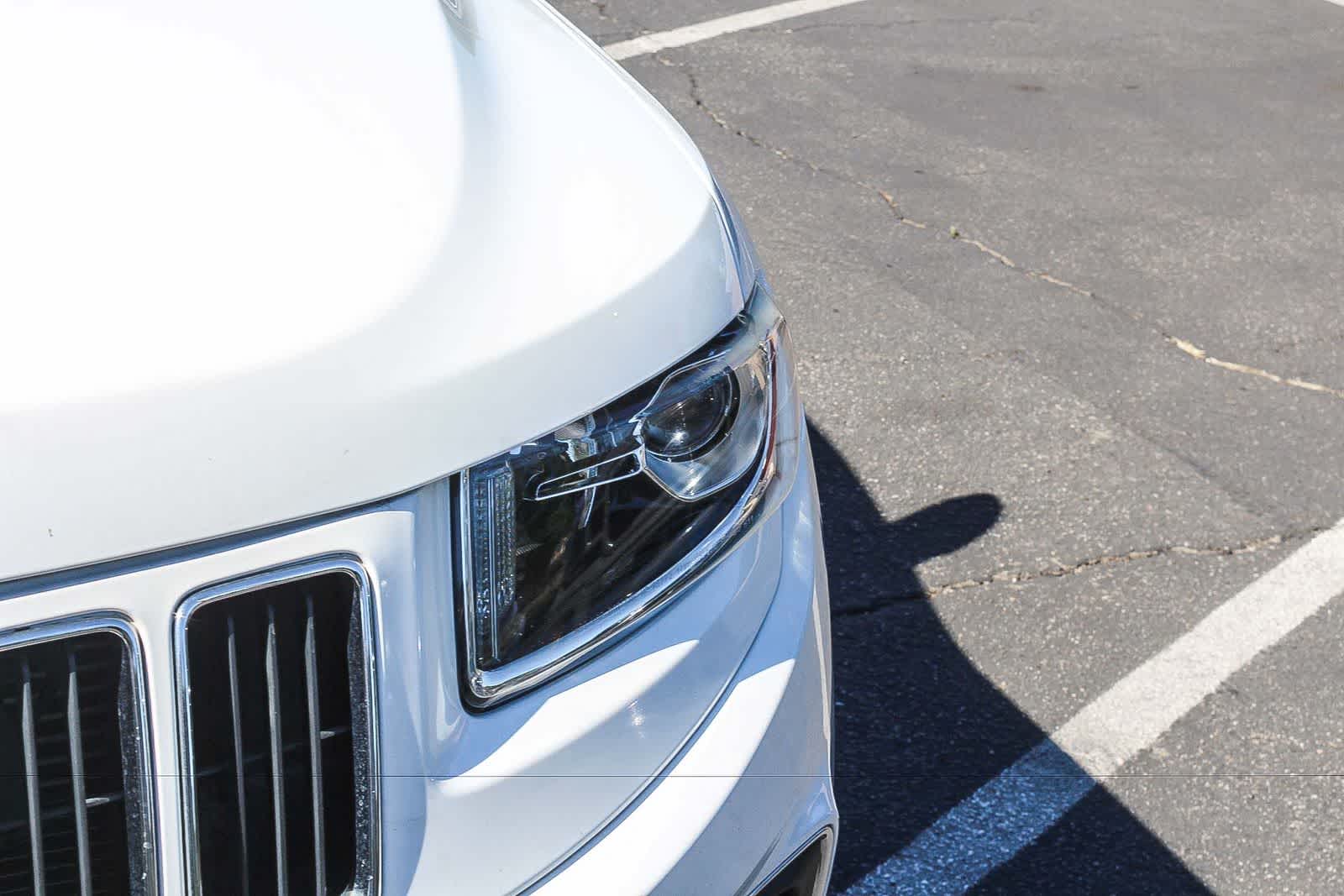 Thumbnail: 2014 Jeep Grand Cherokee - 12