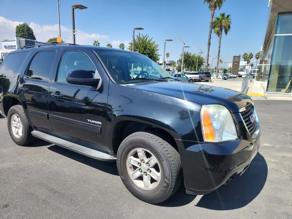 Thumbnail: 2012 GMC Yukon - 3