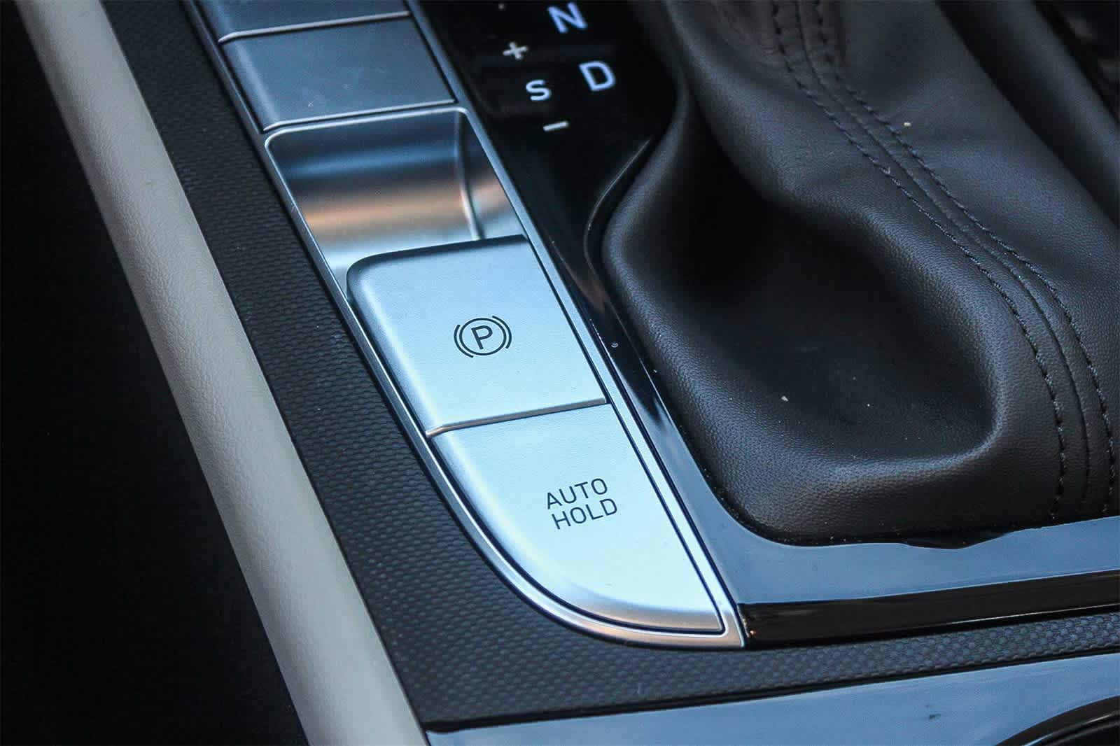 Thumbnail: 2025 Hyundai Elantra - 35