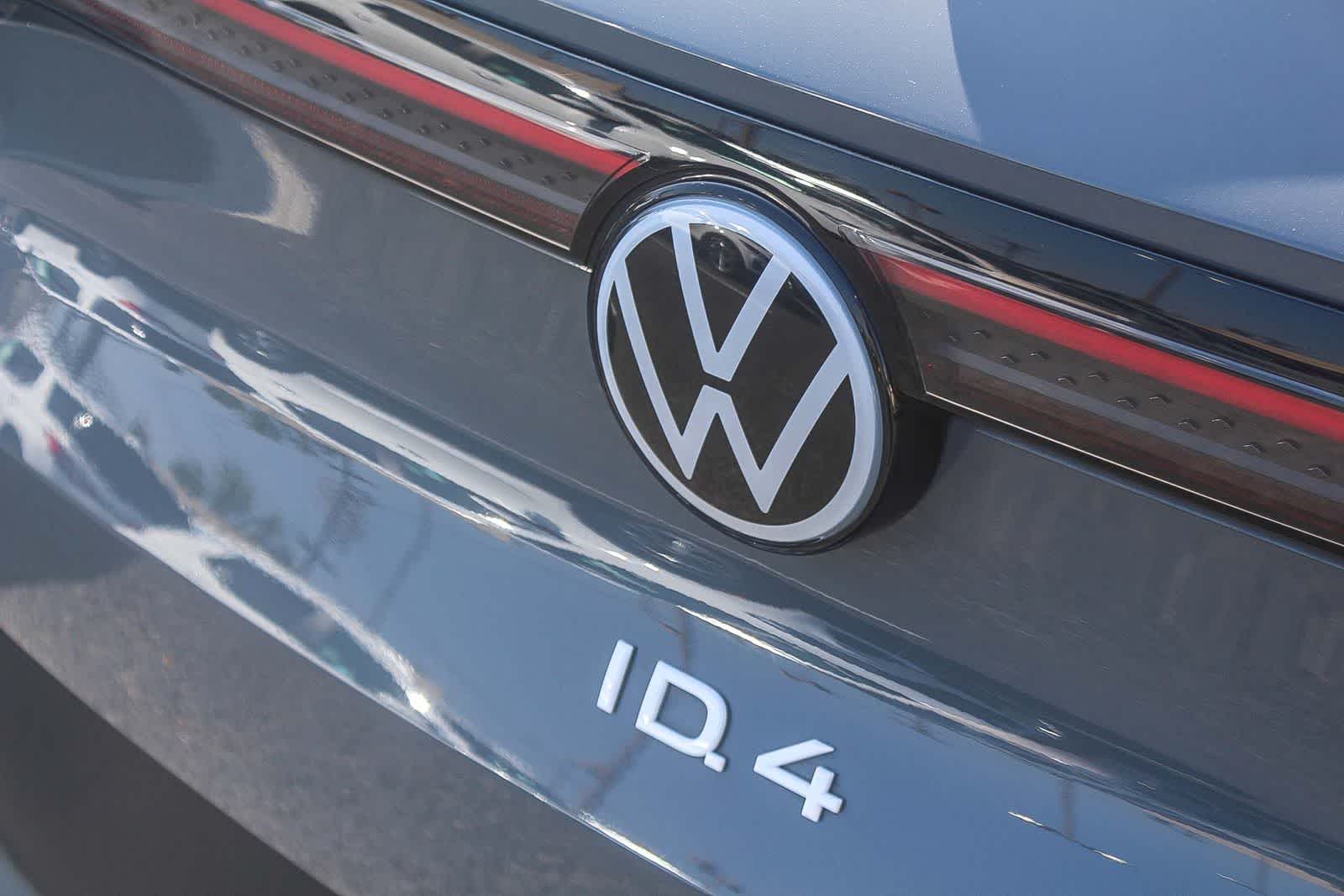 Thumbnail: 2023 Volkswagen ID.4 - 9