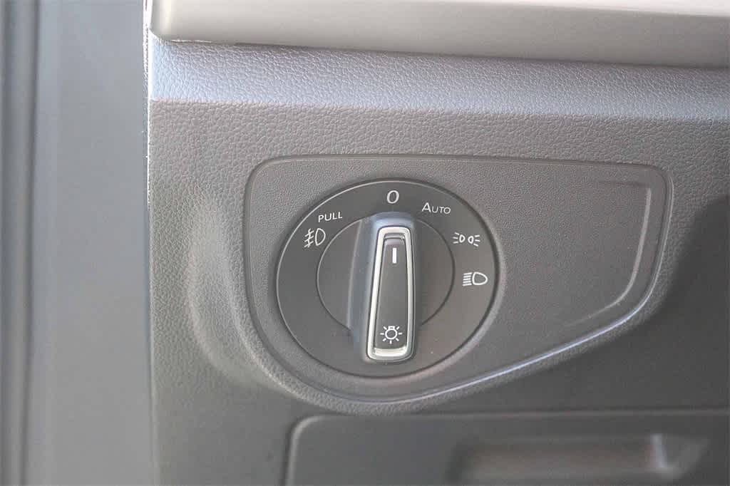 Thumbnail: 2018 Volkswagen Atlas - 28