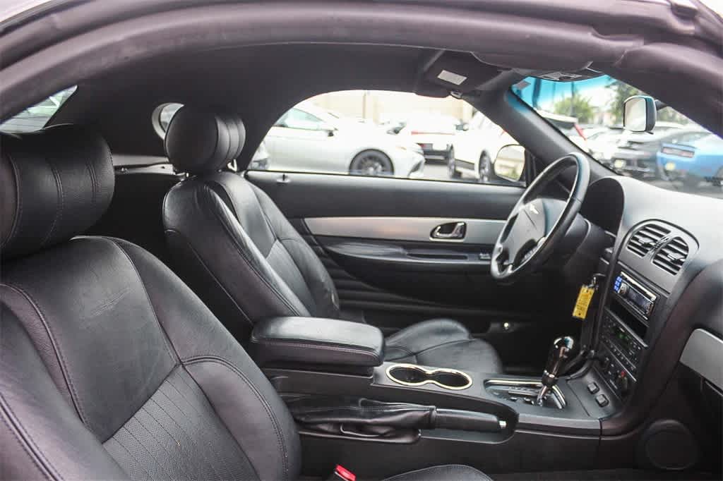 Thumbnail: 2005 Ford Thunderbird - 15