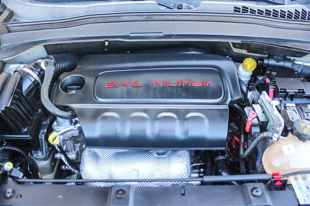 Thumbnail: 2015 Jeep Renegade - 26