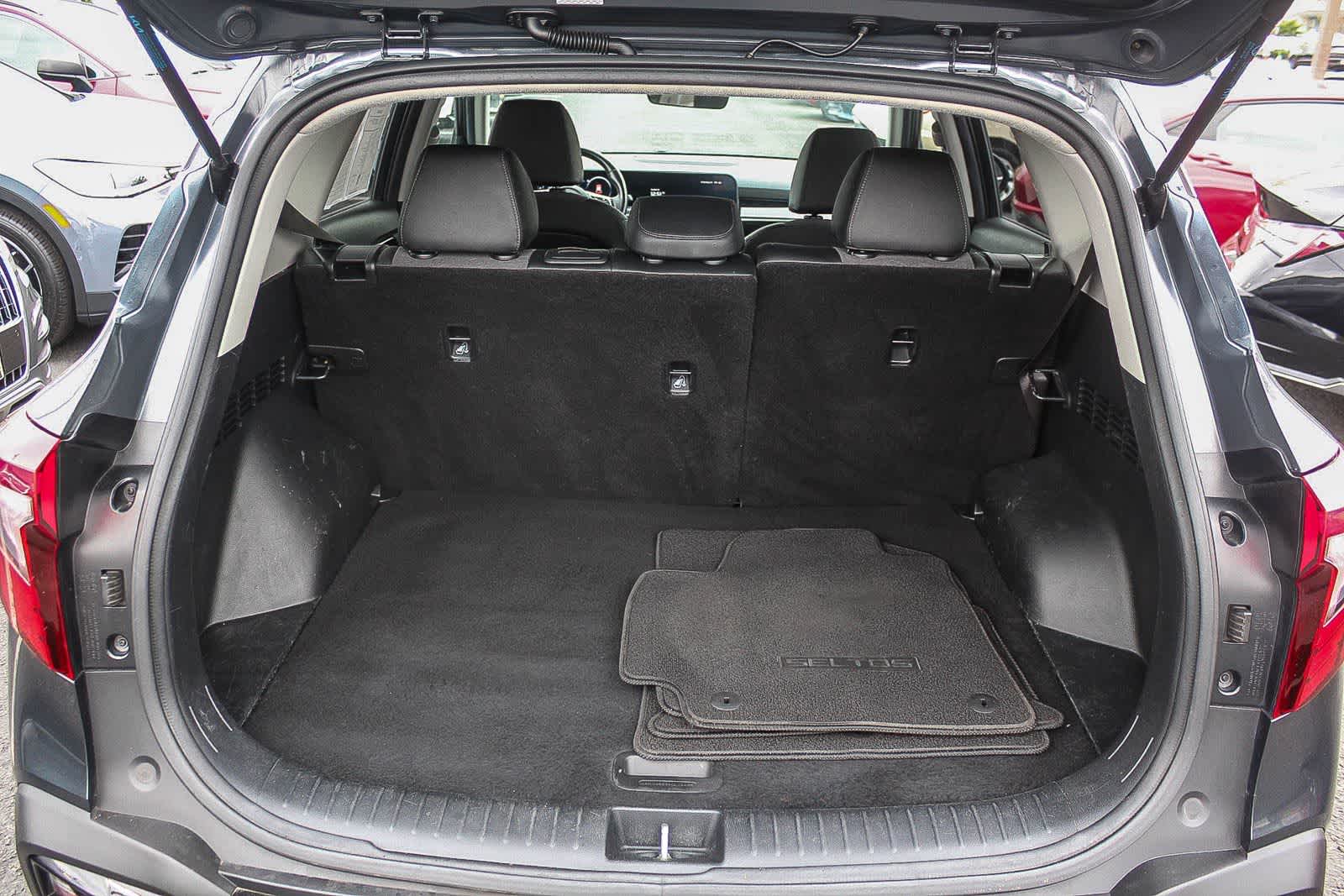 Thumbnail: 2024 Kia Seltos - 35