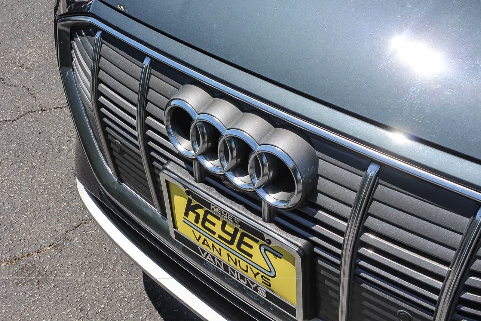 Thumbnail: 2019 Audi e-tron - 14