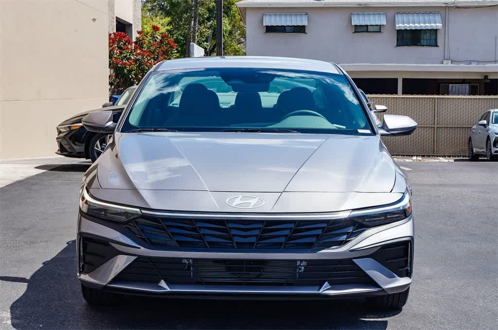 Thumbnail: 2025 Hyundai Elantra - 6