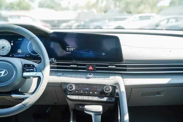 Thumbnail: 2024 Hyundai Elantra - 13