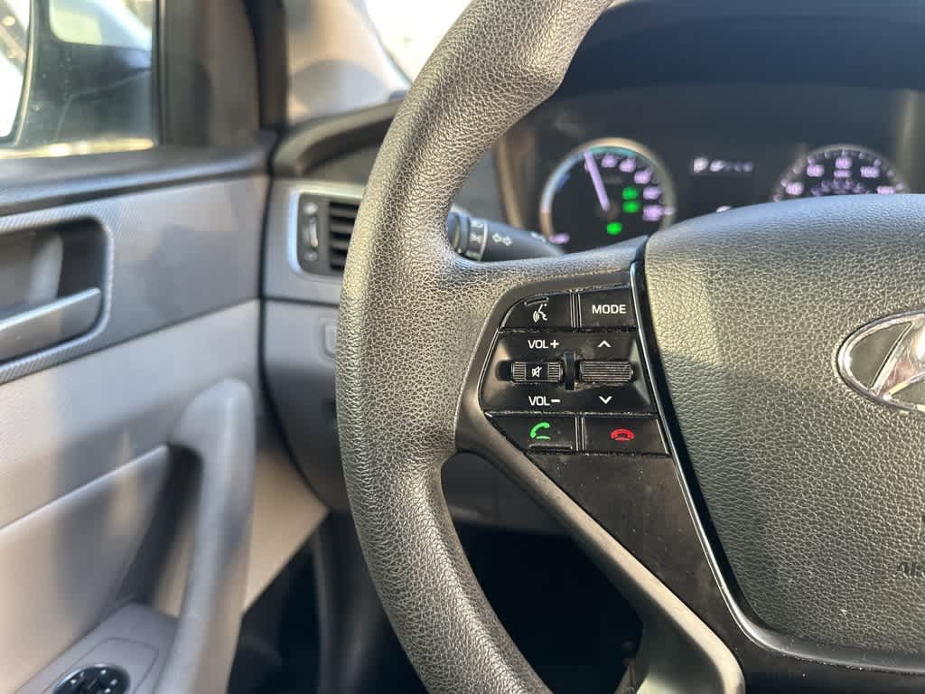 Thumbnail: 2017 Hyundai Sonata - 26