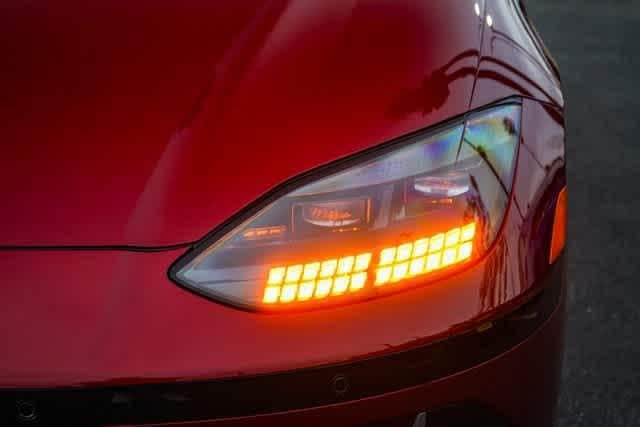 2025 Hyundai Ioniq 6 SE 8
