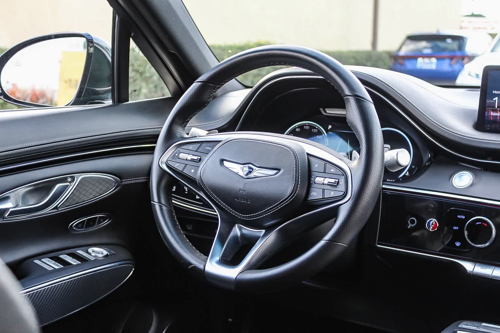 Thumbnail: 2023 Genesis GV70 - 18