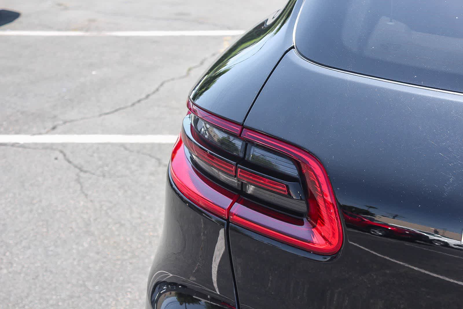 Thumbnail: 2018 Porsche Macan - 8