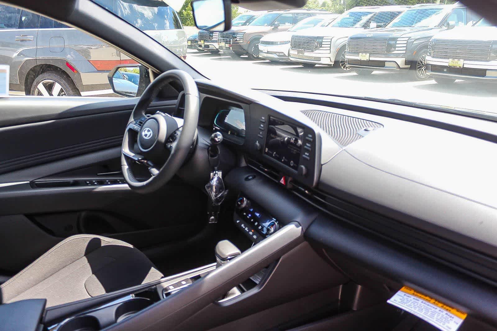 Thumbnail: 2026 Hyundai Elantra - 22
