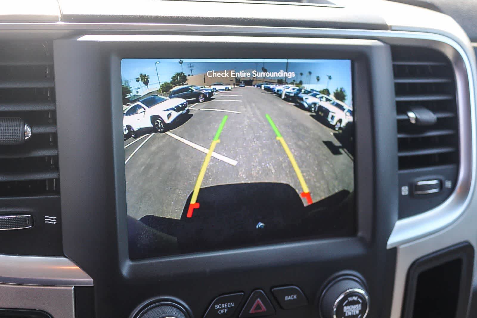 Thumbnail: 2020 RAM 1500 Classic - 33