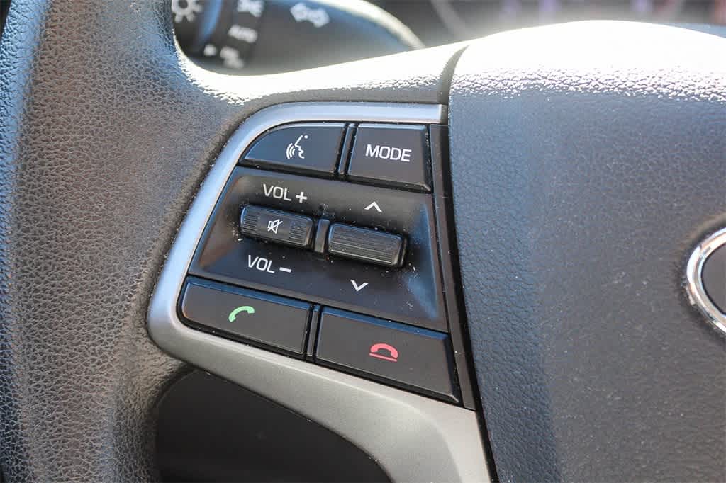 Thumbnail: 2017 Hyundai Elantra - 31