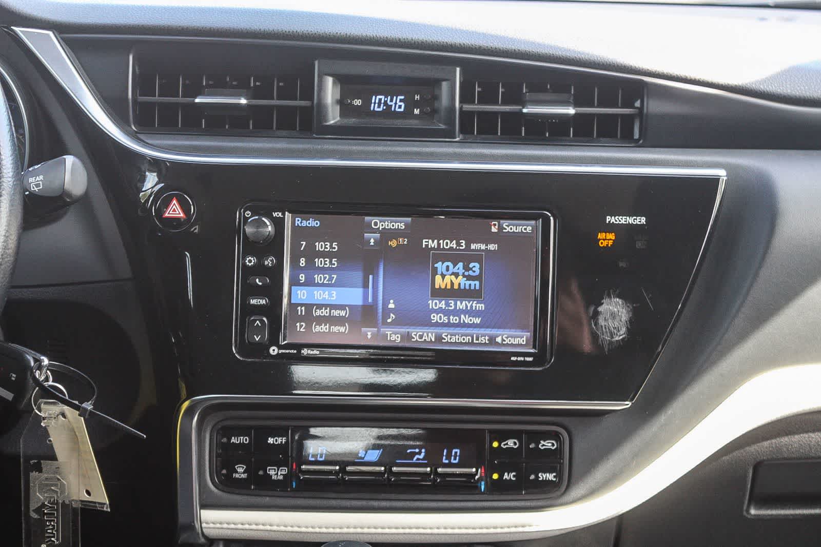 Thumbnail: 2018 Toyota Corolla iM - 19