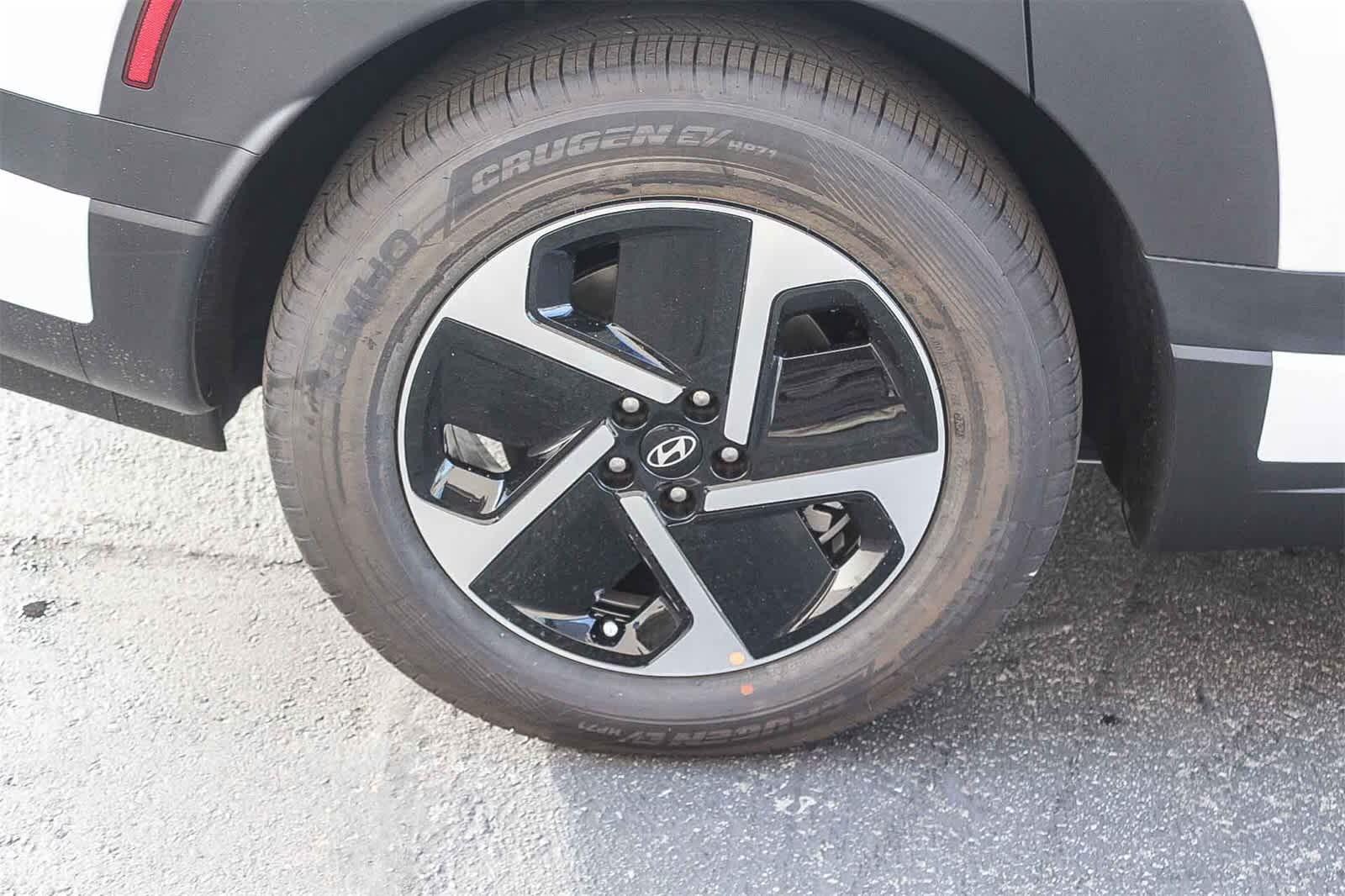 Thumbnail: 2026 Hyundai Ioniq - 9