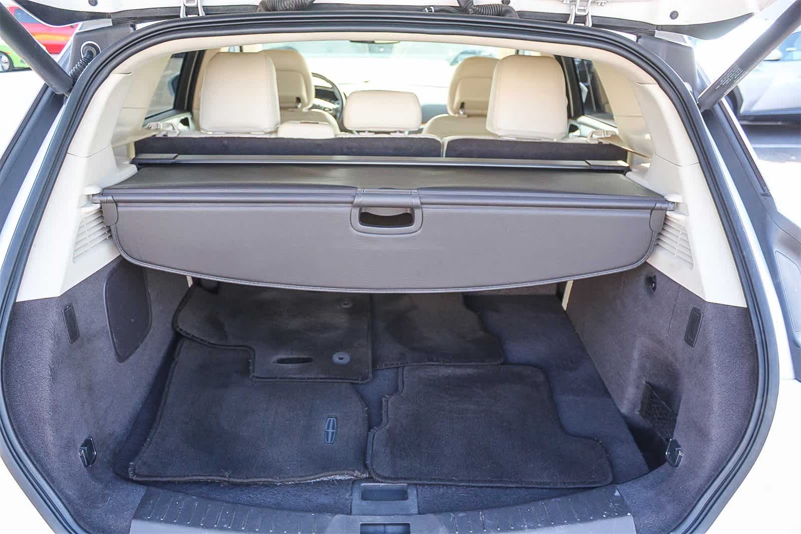 Thumbnail: 2015 Lincoln MKC - 37