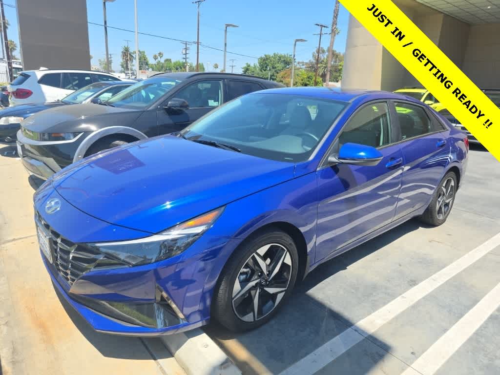 Thumbnail: 2023 Hyundai Elantra - 1