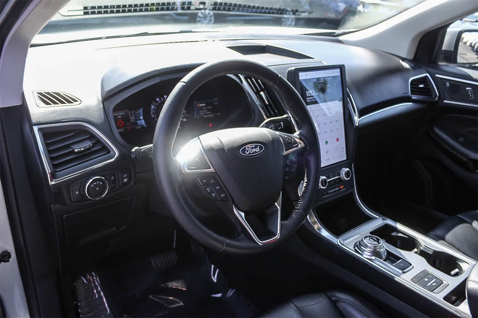 Thumbnail: 2022 Ford Edge - 23