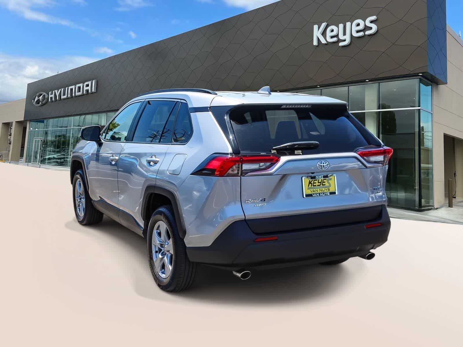 Thumbnail: 2025 Toyota RAV4 - 6